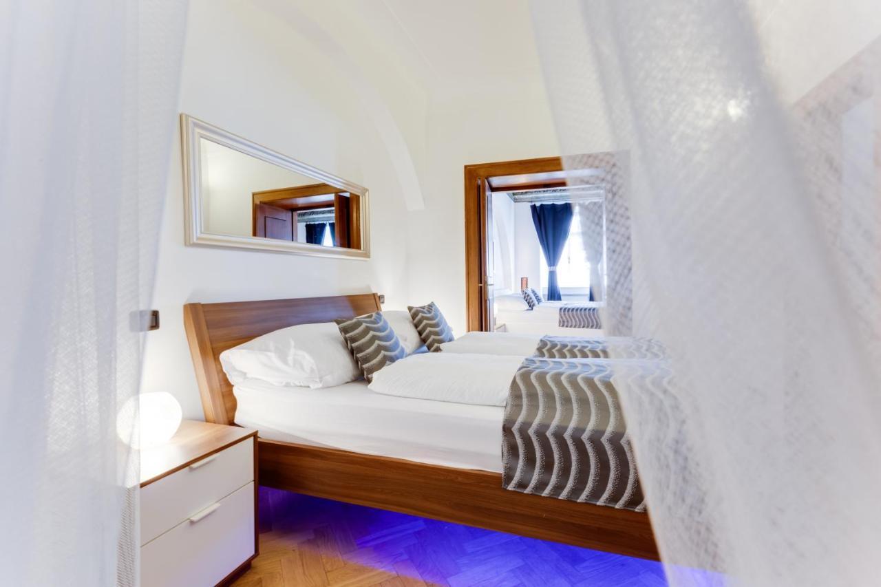 Apartmán Charles Bridge Royal - Castle District Praha